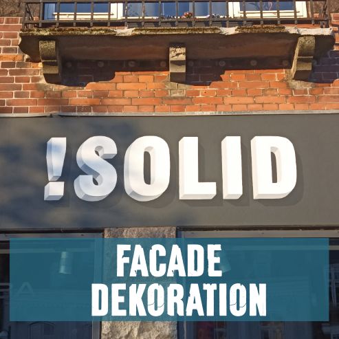 Facade dekoration af butik i Holbæk